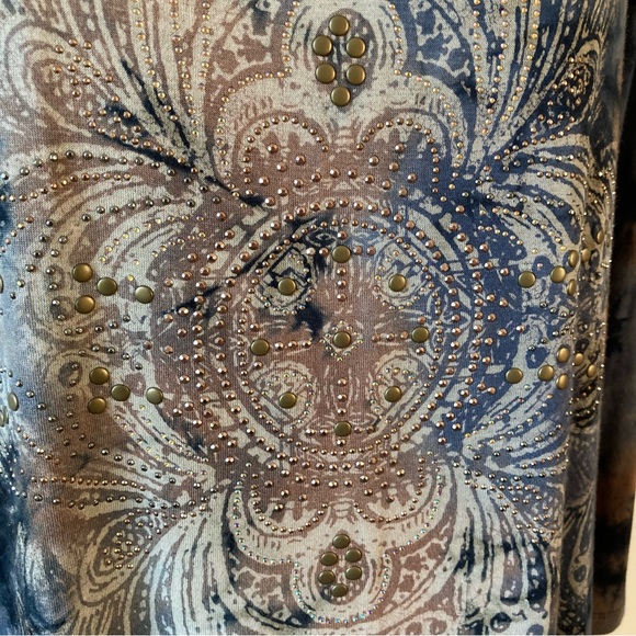 Cactus Tie-Dye Tunic with Paisley Design and sparkly accent - Picture 3 of 7